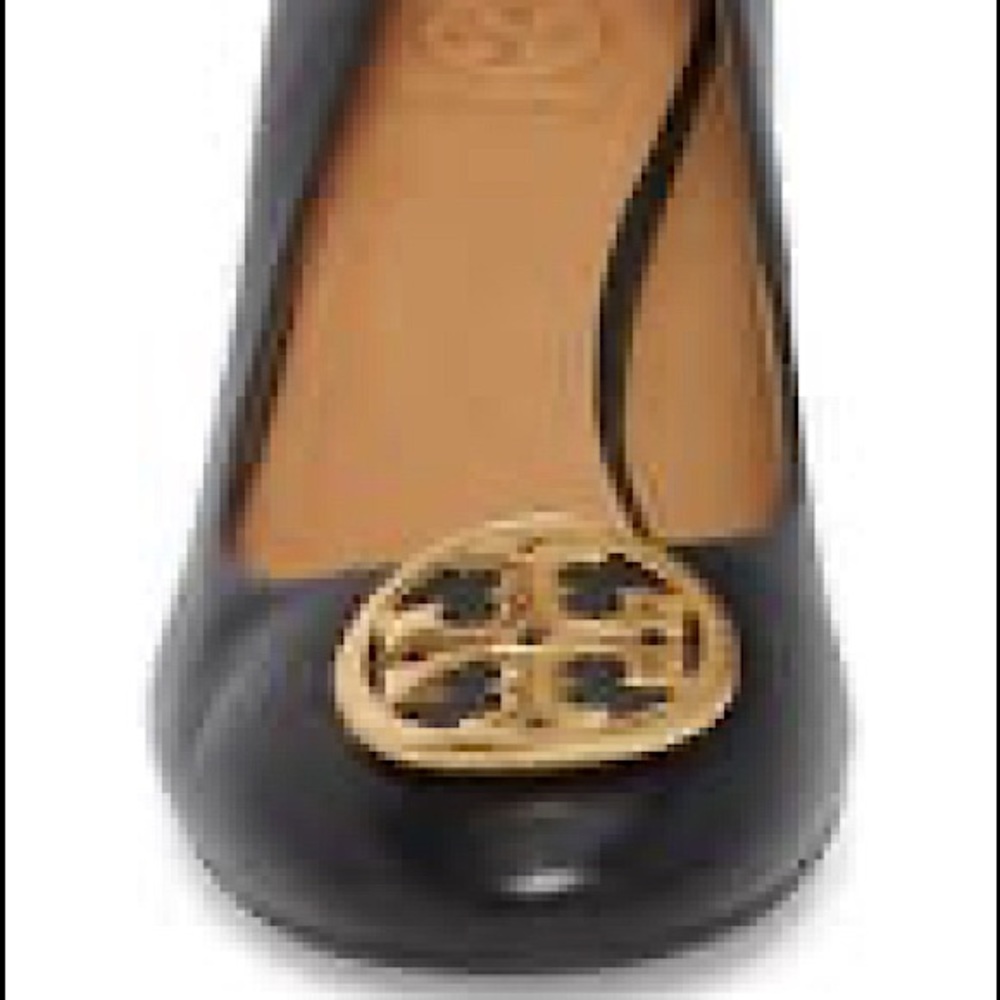 Tory Burch Benton Pump -never worn